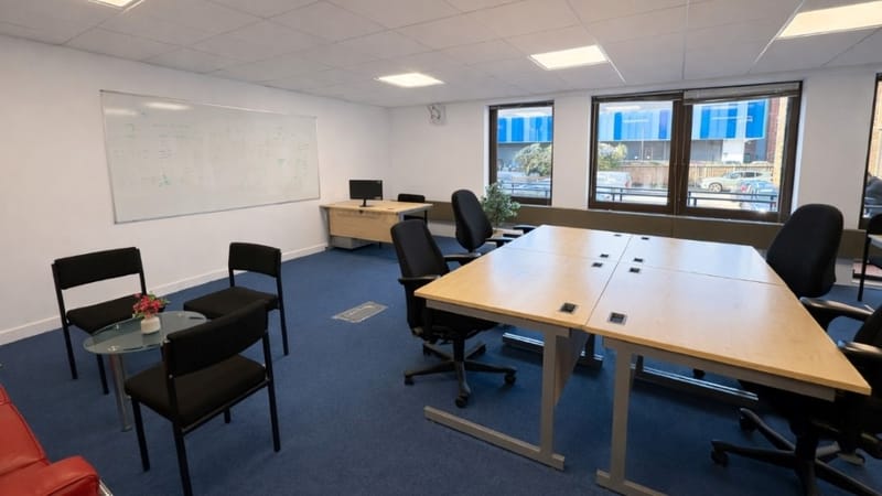 CWP Management Services (Managed 80 - 900 sqft) - St James House - 27–43 Eastern Road, RM1 3NH - Romford image 5