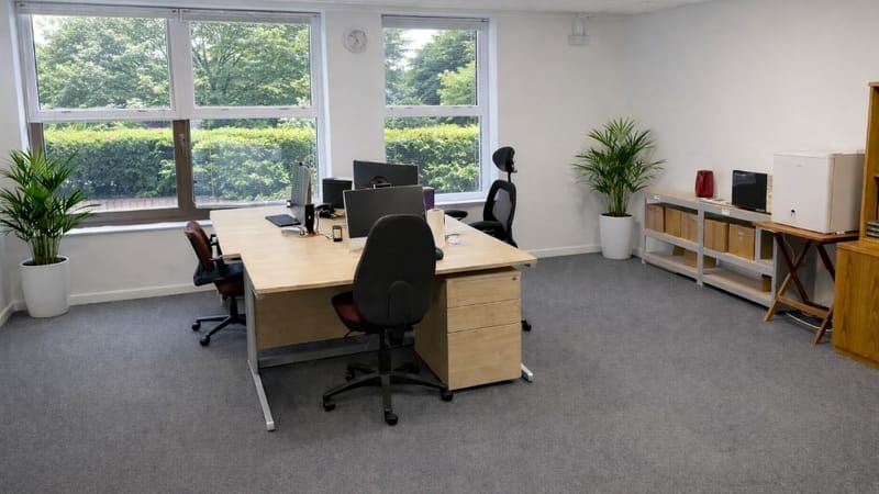 CWP Management Services (Managed 80 - 900 sqft) - St James House - 27–43 Eastern Road, RM1 3NH - Romford image 6