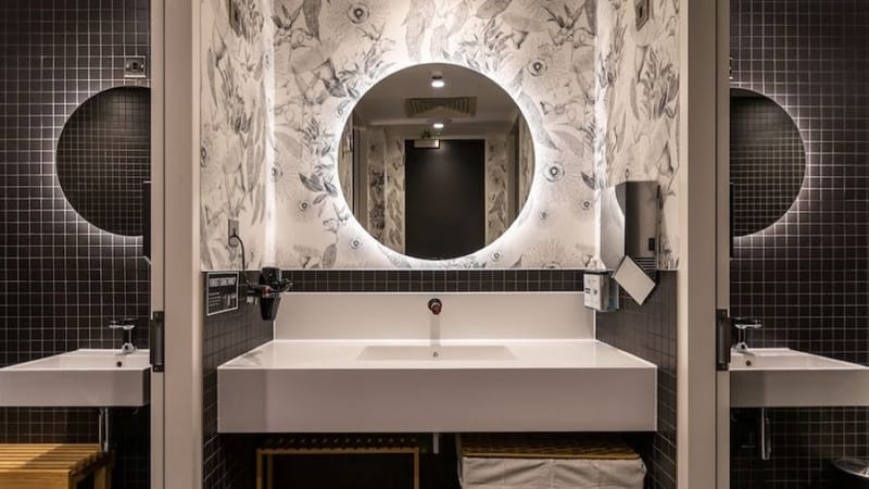 CBRE - 17 Saint Helen's Place, EC3A 6DG - Liverpool Street image 5