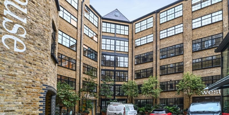 BASE (Managed 2,966 - 2,975 sqft) - Cloisters - 196 Old Street, EC1V 9FR - Old Street image 3