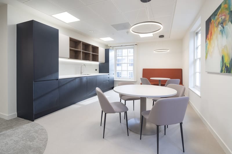 Sub800 Managed (2,186 - 2,186 sqft) - 42 Trinity Square, London, UK image 9