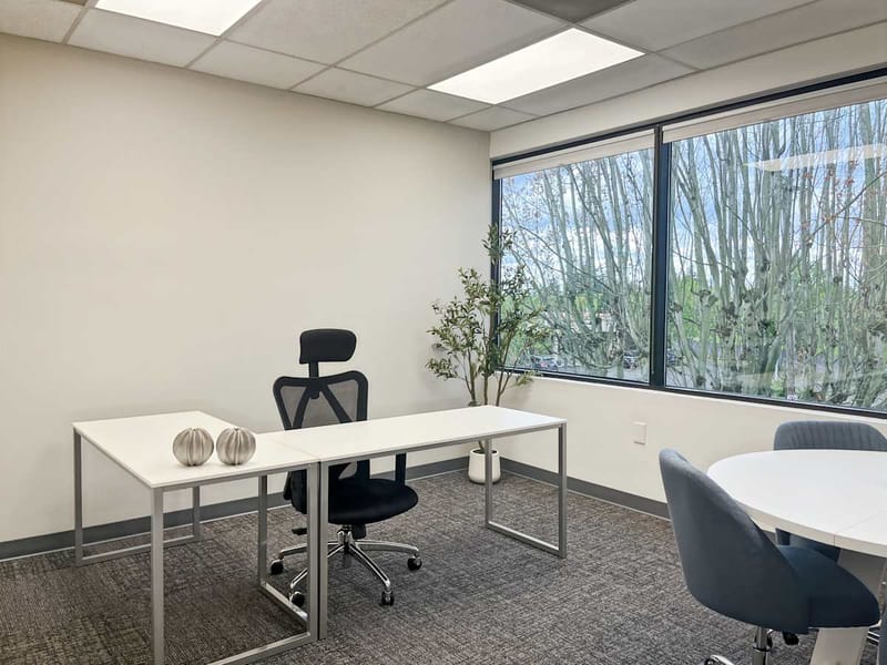 Regus - 2600 SE 98th Ave image 4