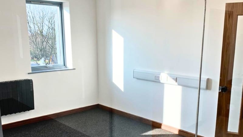 Storage Giant (Managed 170 - 175 Sqft) - The Court House - Oldbury Ringway, B69 4JN - Oldbury image 3