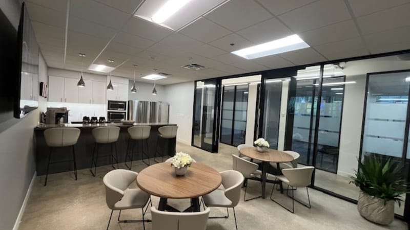 Office Evolution (Managed 19,125 sqft) - 122 West John Carpenter Freeway, 75039 - Las Colinas image 2