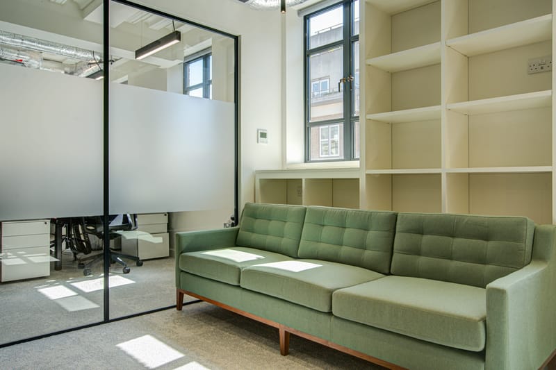 Sub800 Managed (2,026 - 2,026 sqft) - 54 Brook's Mews, London, UK image 5