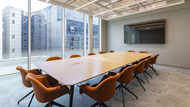 Workthere (Managed 8,091 - 8,093 sqft) - Worldwide Business Research - 129 Wilton Road, SW1V 1JZ - Victoria image 3