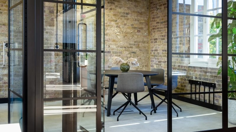 Knotel (Managed 1,709 sqft) - 16 Bowling Green Lane, EC1R 0QH - Farringdon image 6