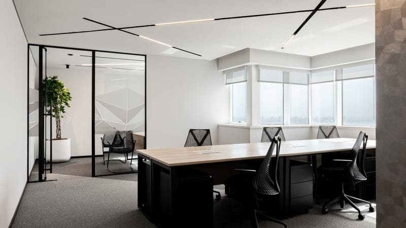 Unbox - 36th floor API Trio Tower - Al Barsha 1 - Dubai image 3