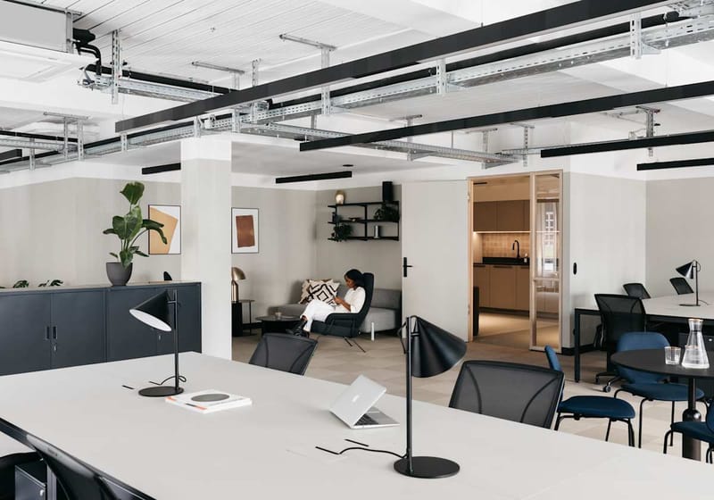 Signature - Kronenstrasse 63 image 3