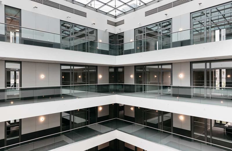 Signature - Bockenheimer Anlage 46 image 7