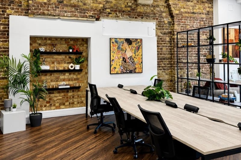 One Avenue Group Limited  (Managed 1,784 sqft) - Saxon House - 50 Southwark Street, SE1 1UN - Borough image 3