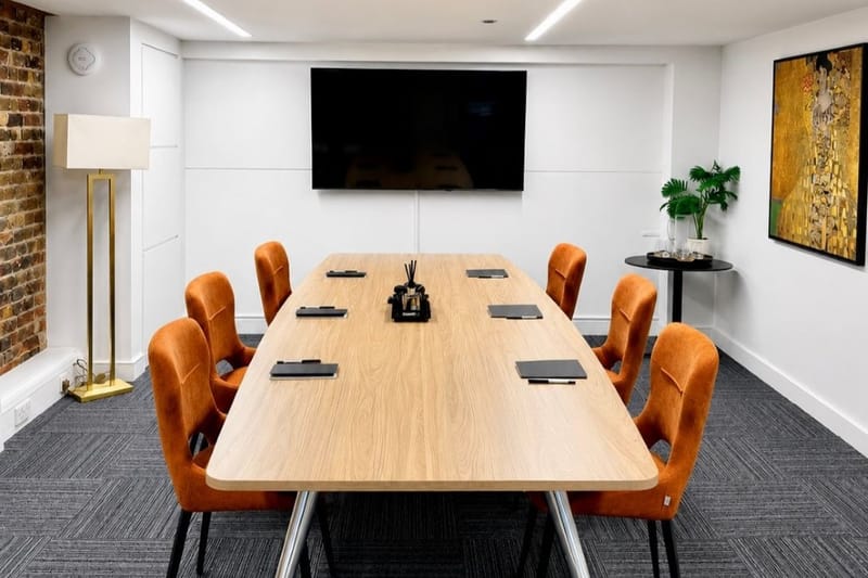 One Avenue Group Limited  (Managed 1,784 sqft) - Saxon House - 50 Southwark Street, SE1 1UN - Borough image 5