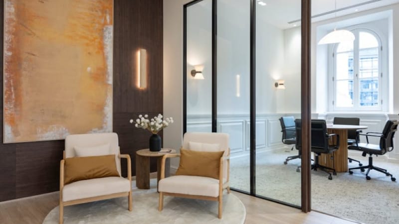Made-re (Managed 1,837 - 1,963 sqft) - 33-35 Cornhill - EC3V 3ND - Bank image 3