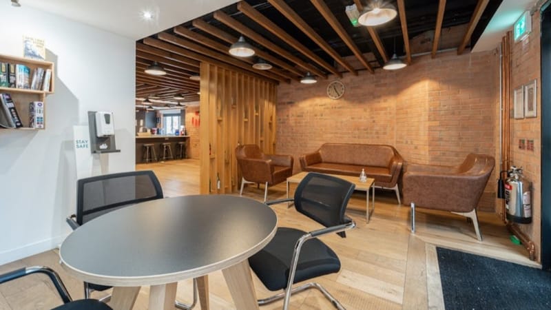 Made-re (Managed 4,804 - 4,465 sqft) - Baden Place - Crosby Row, SE1 1YW - Southbank image 2