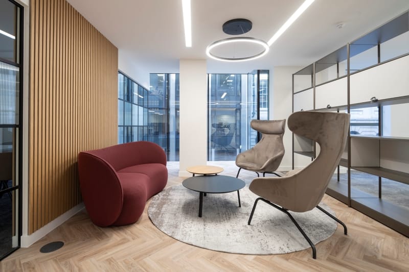 Rubix (Managed 2,492 sqft) - 35 King Street, WC2E 8SB - Bank image 4