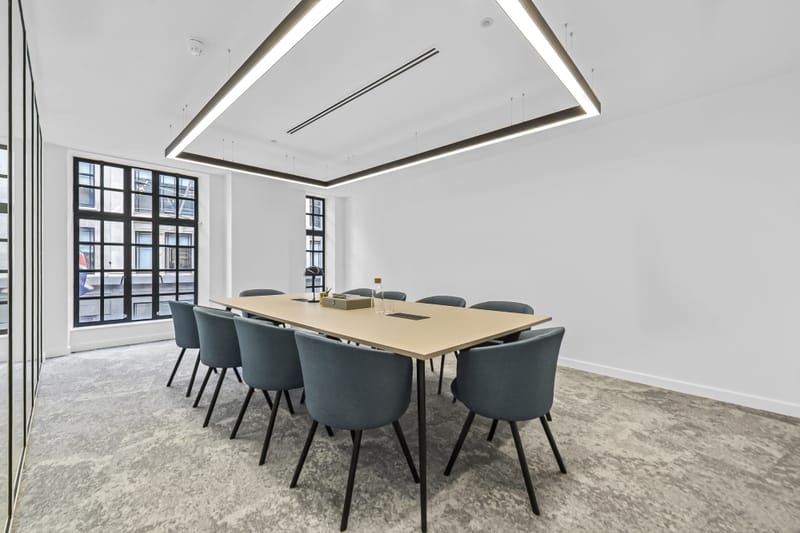 Rubix (Managed 2,019 sqft) - 36 Cornhill, EC3V 3NG - Bank image 3