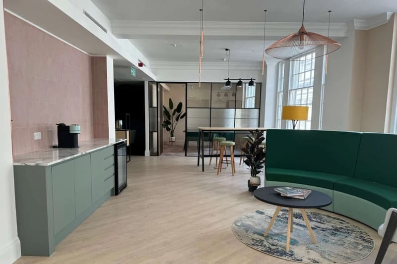 Workthere (Managed 3,504 - 3,608 sqft) - 29-30 Cornhill, EC3V 3ND - Bank image 5
