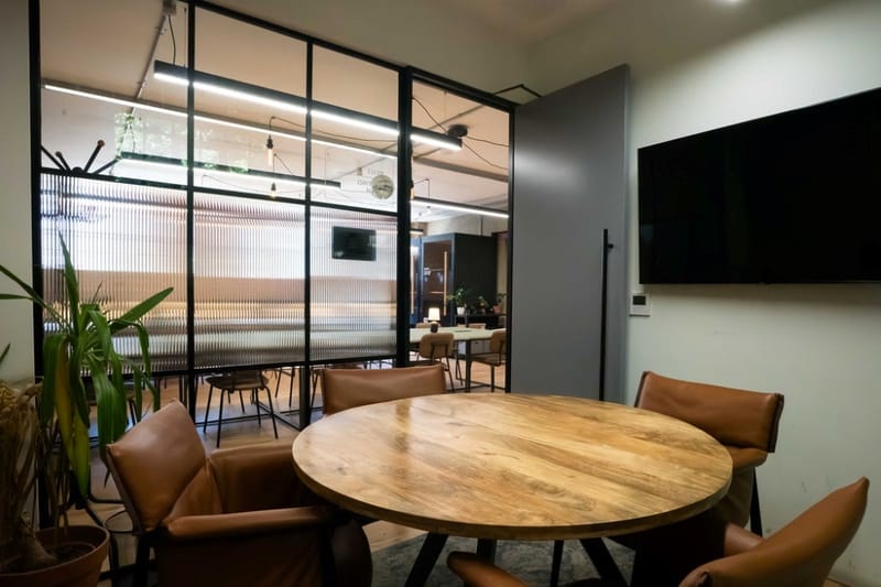 Re-Defined (Managed 100 - 250 sqft) - Lonsdale Club - 4 Lonsdale Road, NW6 6RD - Queen's Park image 5