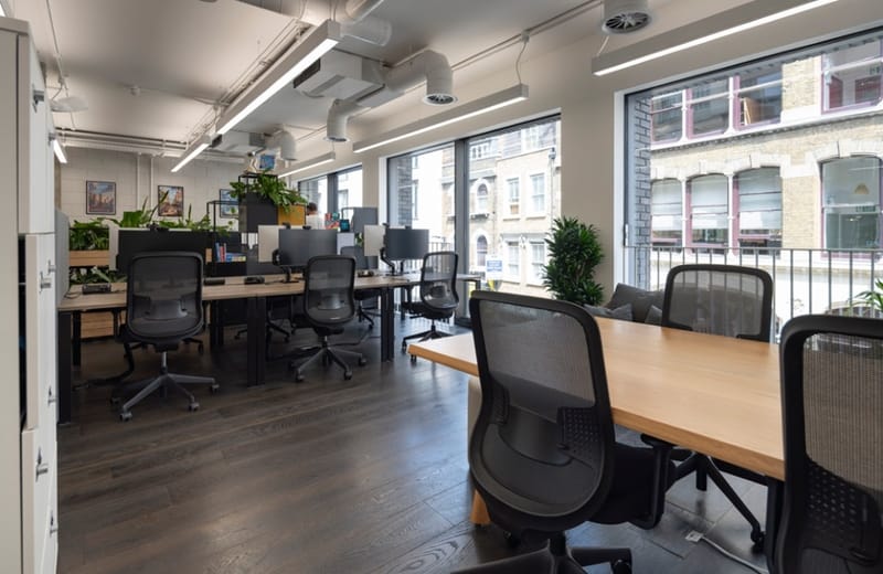 Workthere (Managed 1,955 sqft) - Link House - 78 Cowcross Street, EC1M 6EJ - Farringdon image 3
