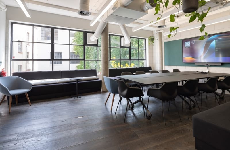 Workthere (Managed 1,955 sqft) - Link House - 78 Cowcross Street, EC1M 6EJ - Farringdon image 4