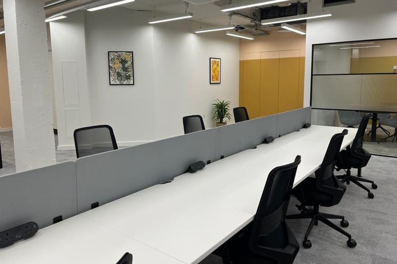 Workthere (Managed 2,940 sqft) - 30 Golden Square, W1F 9LD - West End image 2