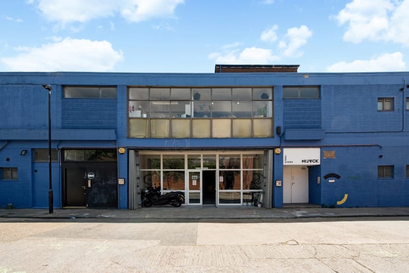 Max Barney - Markian House - 52-56 Pritchards Road, E2 9AP - Cambridge image 4