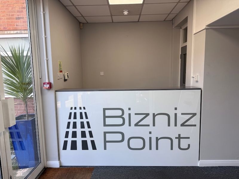 Bizniz Point - Grid House - Crown Quay Lane, ME10 3HZ - Sittingbourne image 4