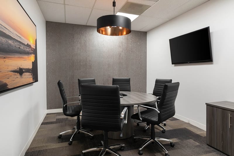 Premier Workspaces - ELS - El Segundo - CA - 222 N. Pacific Coast Highway - 222 N Sepulveda Blvd image 5