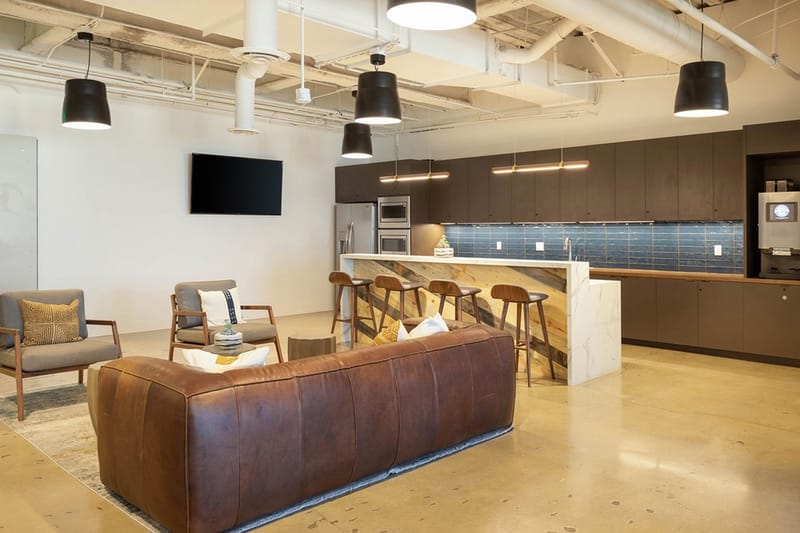 Premier Workspaces - ELS - El Segundo - CA - 222 N. Pacific Coast Highway - 222 N Sepulveda Blvd image 2