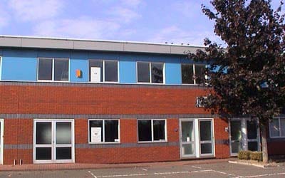Country Estates Limited - Kingfisher Business Centre, RG14 -Newbury image 2