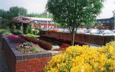 Country Estates Limited - Kingfisher Business Centre, RG14 -Newbury image 3
