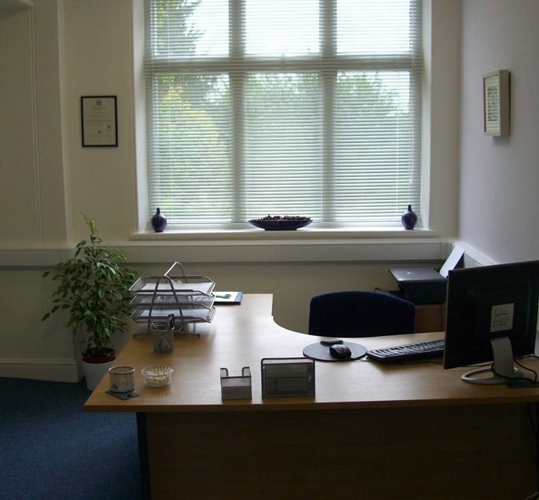 Warlies Park House - Horseshoe Hill, EN9 - Waltham Abbey image 14