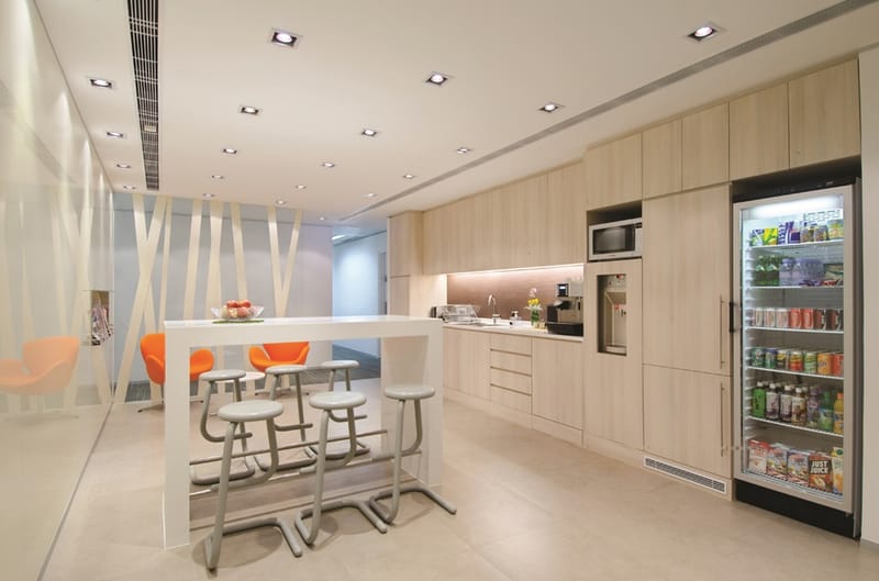 Compass Offices - Man Yee Building - Des Voeux Road, Central - Hong Kong image 7