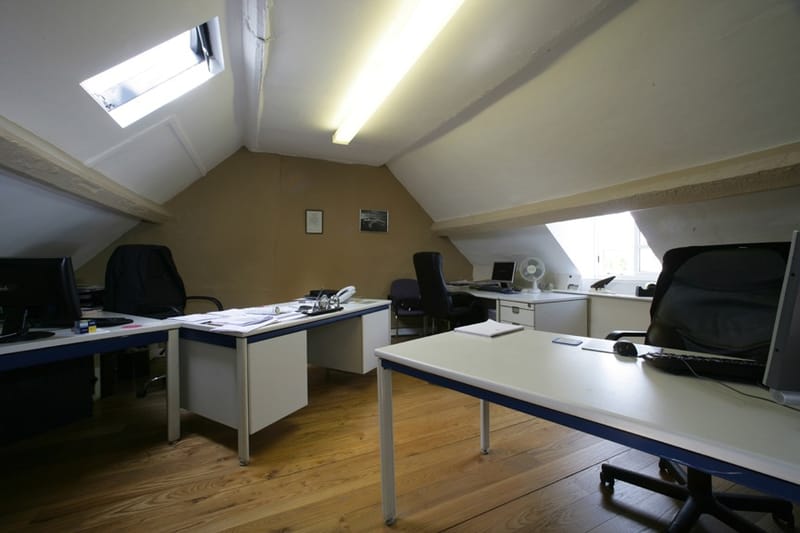 Mike Roberts Property - High Street, B95 - Henley in Arden image 2