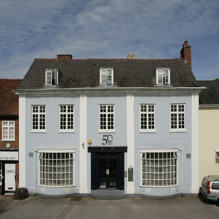 Mike Roberts Property - High Street, B95 - Henley in Arden image 6