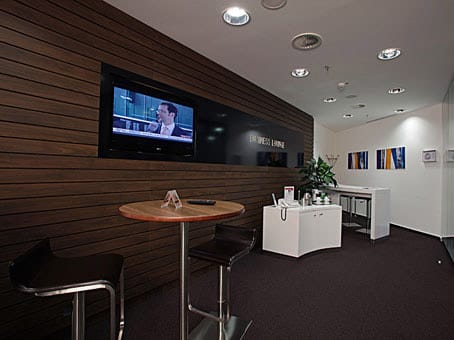 Regus-Messeturm, Frankfurt image 9