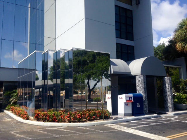 Fairway Executive Suites - Fairway Drive - Deerfield Beach - FL image 4