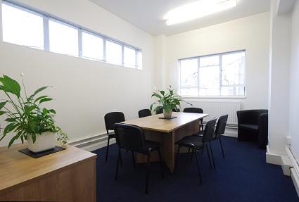Tempo House - Falcon Road, SW11 - Battersea (Serviced/Conventional) image 5