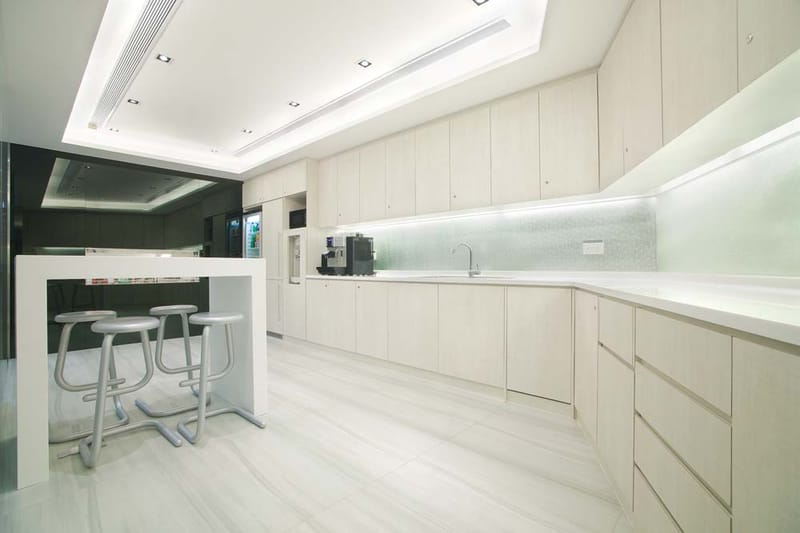 Compass Offices - Admiralty Centre Tower II - Harcourt Road -  - Admiralty - Hong Kong image 5