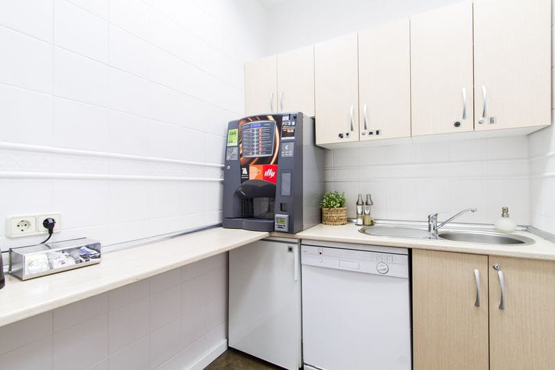 Regus - Príncipe de Vergara - Calle Lopez de Hoyos, Madrid image 22