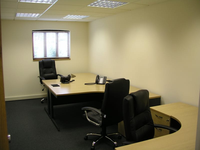Runnymede Malthouse Business Centre - Malthouse Lane, TW20 - Egham image 6