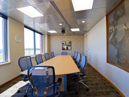 Regus - Park Bank Plaza - 2810 Crossroads Drive - Madison - WI image 9