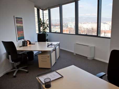 Regus - Zagreb, City Centre - Ul. Petra Hektorovica - Zagreb image 7