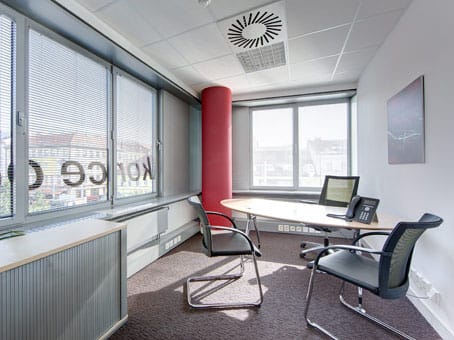 Regus - Zlaty Andel - Nadrazni - Prague image 3