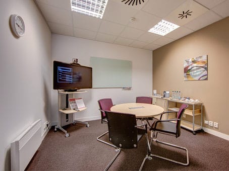 Regus - Zlaty Andel - Nadrazni - Prague image 5