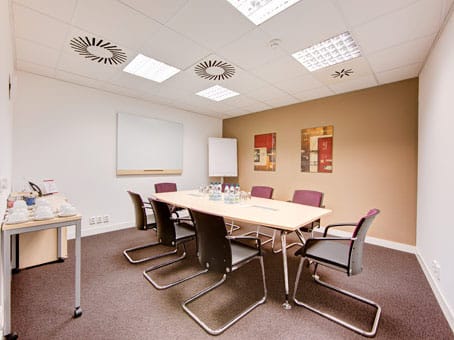 Regus - Zlaty Andel - Nadrazni - Prague image 7