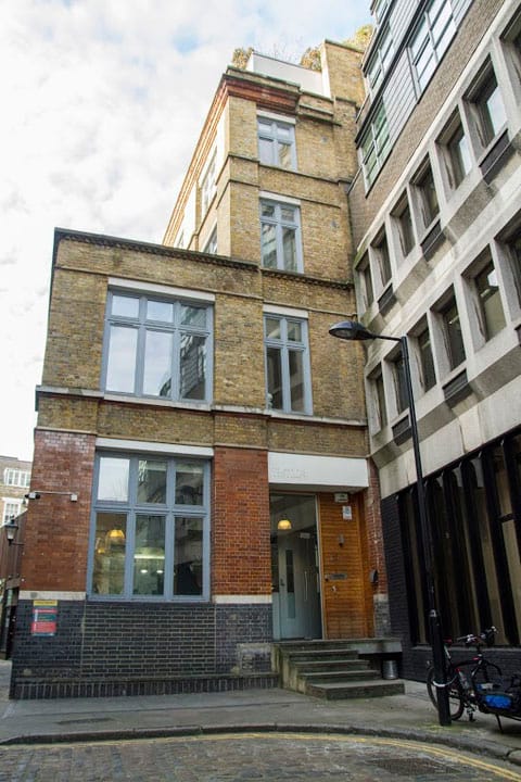 Knights Court Serviced Office - Knights Court - St John's Square, EC1 - Farringdon image 7