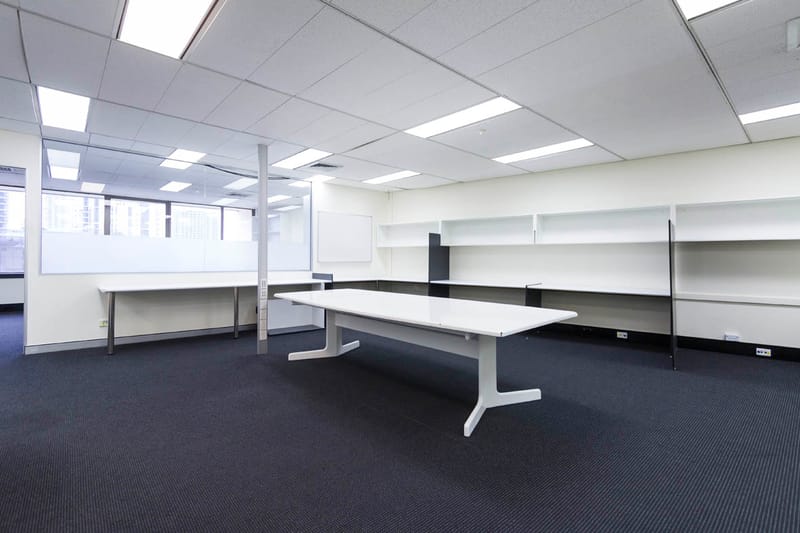 Surfers Paradise Executive Offices - Cavill Avenue - Surfers Paradise - QLD image 9