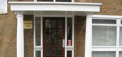 Unit Management Ltd (Managed 63 - 559 sqft) - Investment House - Queens Road, KT13 - Weybridge image 2