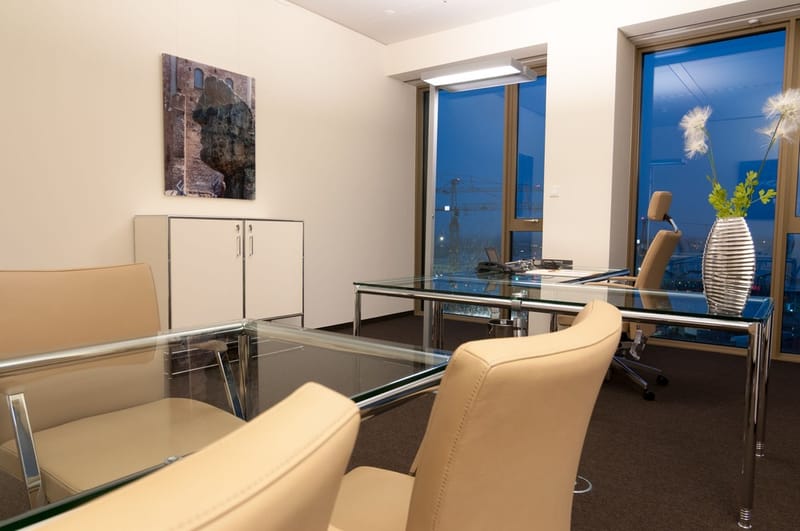 Regus - Frankfurt Tower 185 - Europa-Allee 22 - Frankfurt image 6